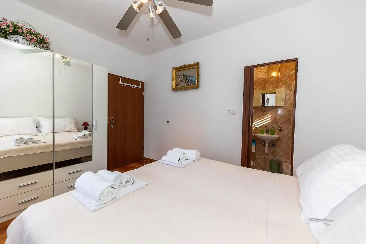 Penthouse Luka Apartment Jadranovo