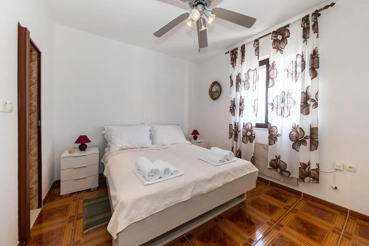 Penthouse Luka Apartment Jadranovo